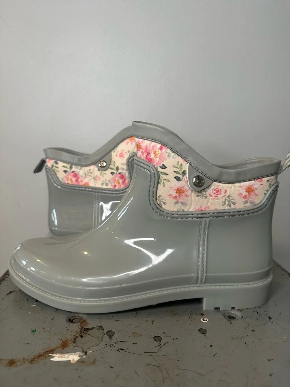 NIB Easy spirit x Martha Stewart light green sprinkle rain boots size 9M